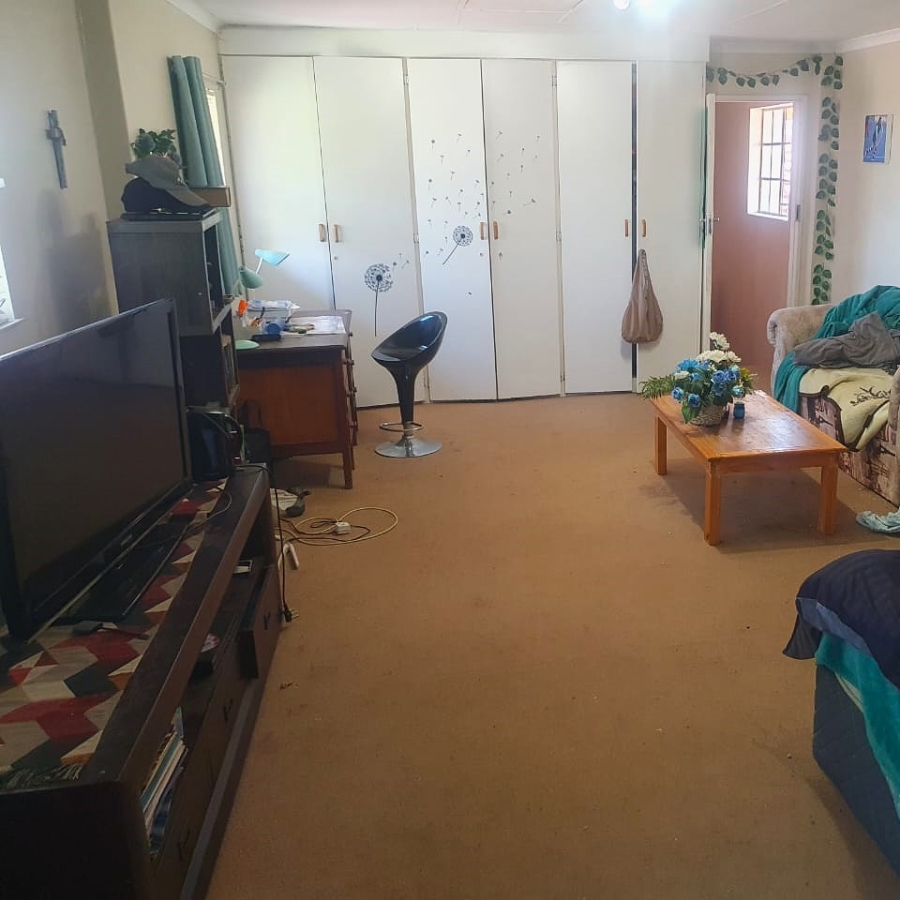 5 Bedroom Property for Sale in Eldoraigne Gauteng
