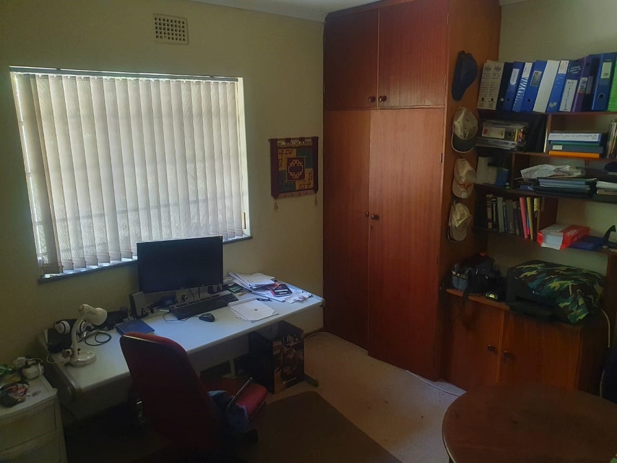 5 Bedroom Property for Sale in Eldoraigne Gauteng