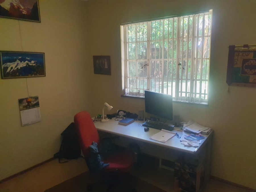5 Bedroom Property for Sale in Eldoraigne Gauteng