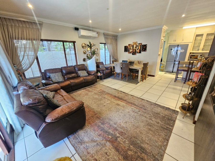 3 Bedroom Property for Sale in Thatchfield Hills Gauteng