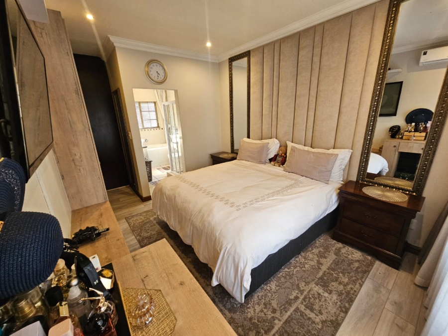 3 Bedroom Property for Sale in Thatchfield Hills Gauteng