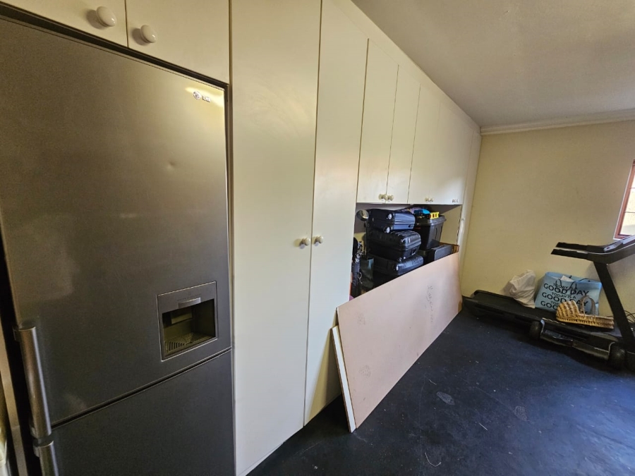 3 Bedroom Property for Sale in Thatchfield Hills Gauteng