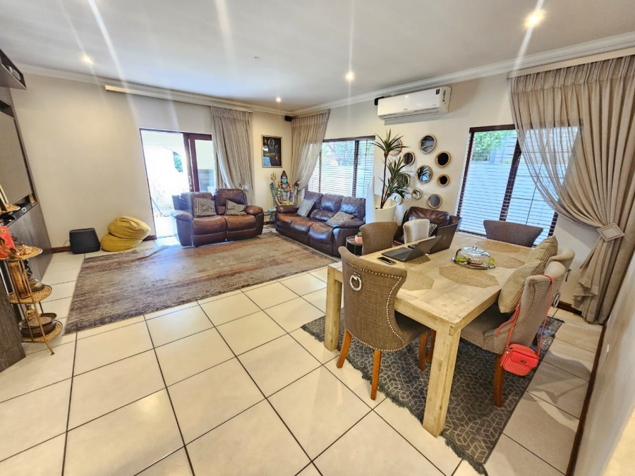 3 Bedroom Property for Sale in Thatchfield Hills Gauteng