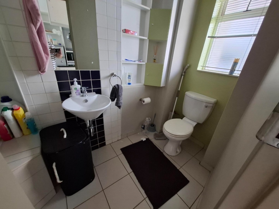 1 Bedroom Property for Sale in Hillcrest Gauteng