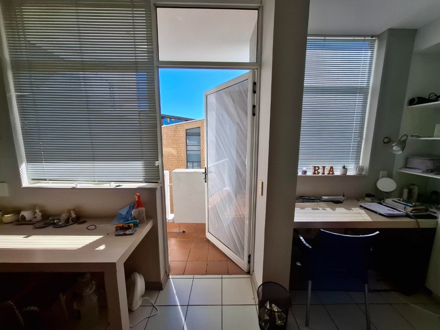1 Bedroom Property for Sale in Hillcrest Gauteng