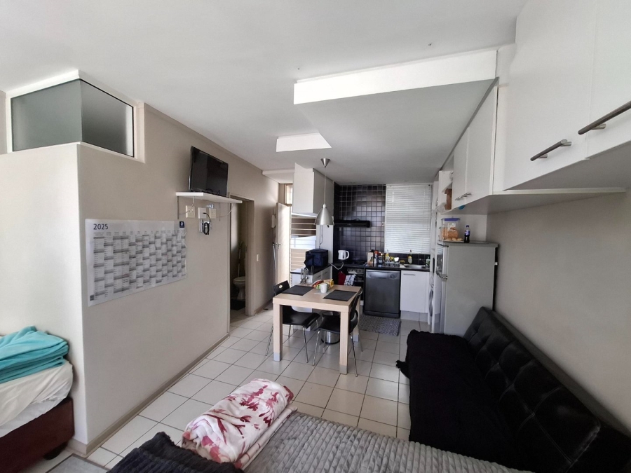 1 Bedroom Property for Sale in Hillcrest Gauteng