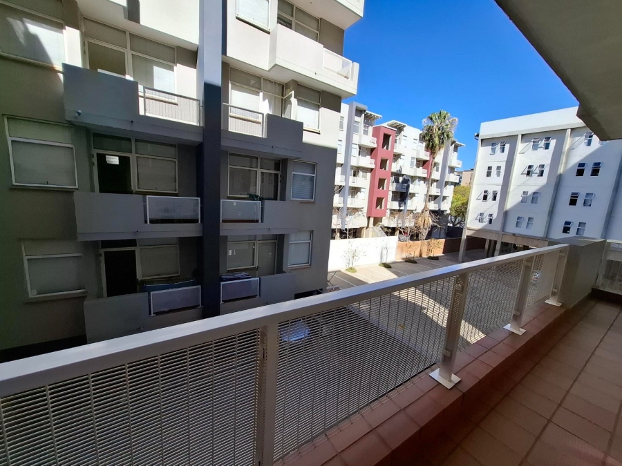 1 Bedroom Property for Sale in Hillcrest Gauteng