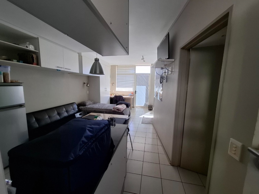 1 Bedroom Property for Sale in Hillcrest Gauteng
