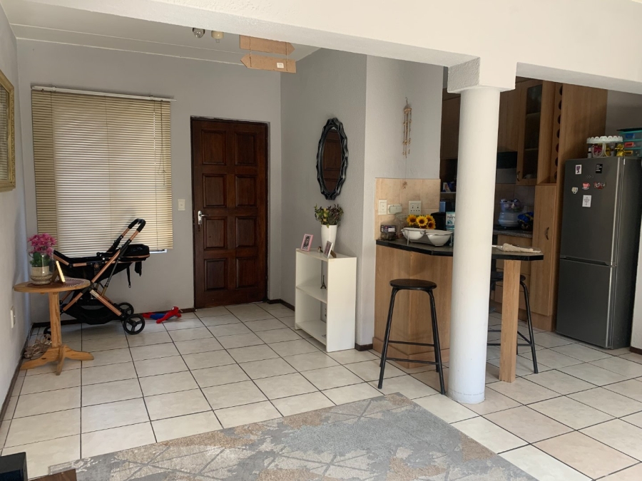 To Let 2 Bedroom Property for Rent in Halfway Gardens Gauteng