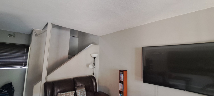 2 Bedroom Property for Sale in Eastleigh Gauteng