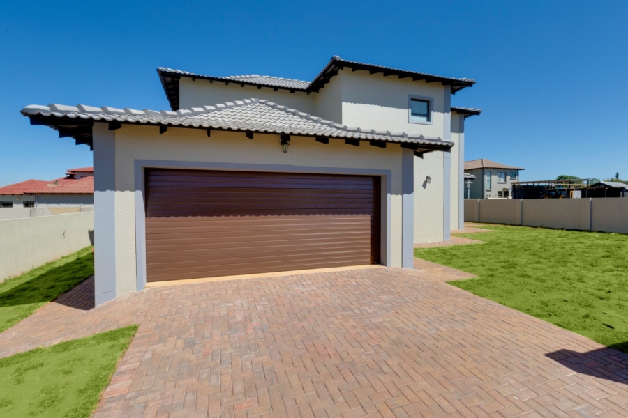 4 Bedroom Property for Sale in Halfway House Gauteng