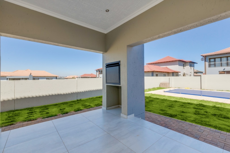 4 Bedroom Property for Sale in Halfway House Gauteng