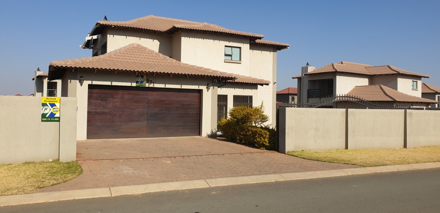  Bedroom Property for Sale in Halfway House Gauteng