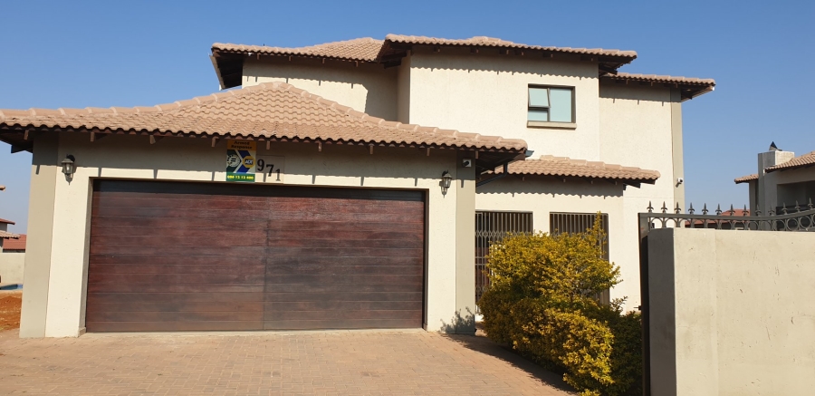  Bedroom Property for Sale in Halfway House Gauteng