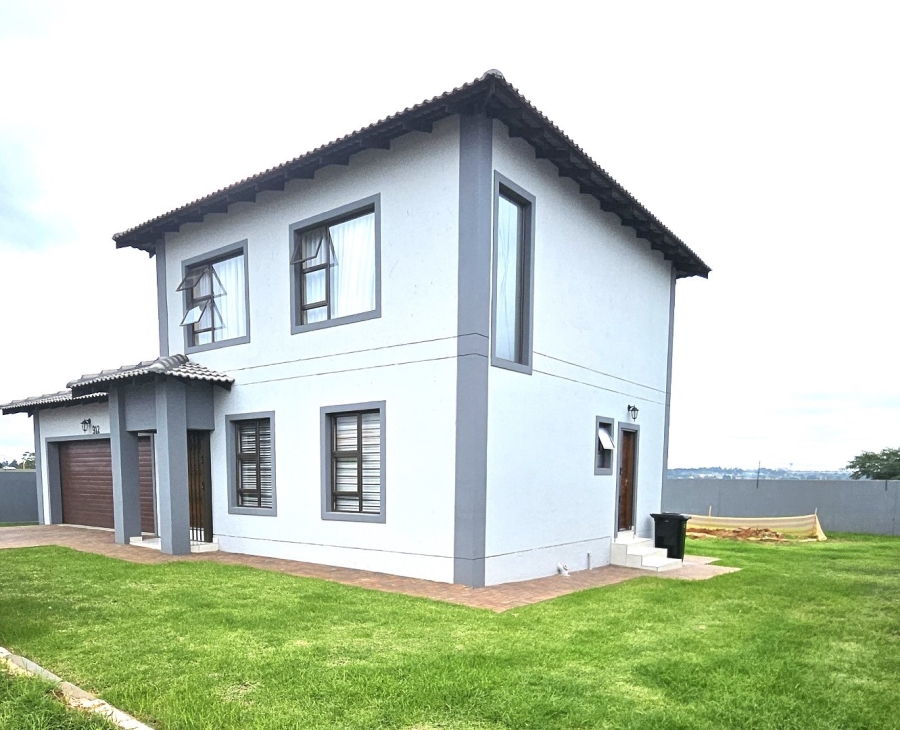 3 Bedroom Property for Sale in Halfway House Gauteng