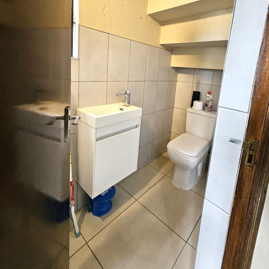 3 Bedroom Property for Sale in Halfway House Gauteng