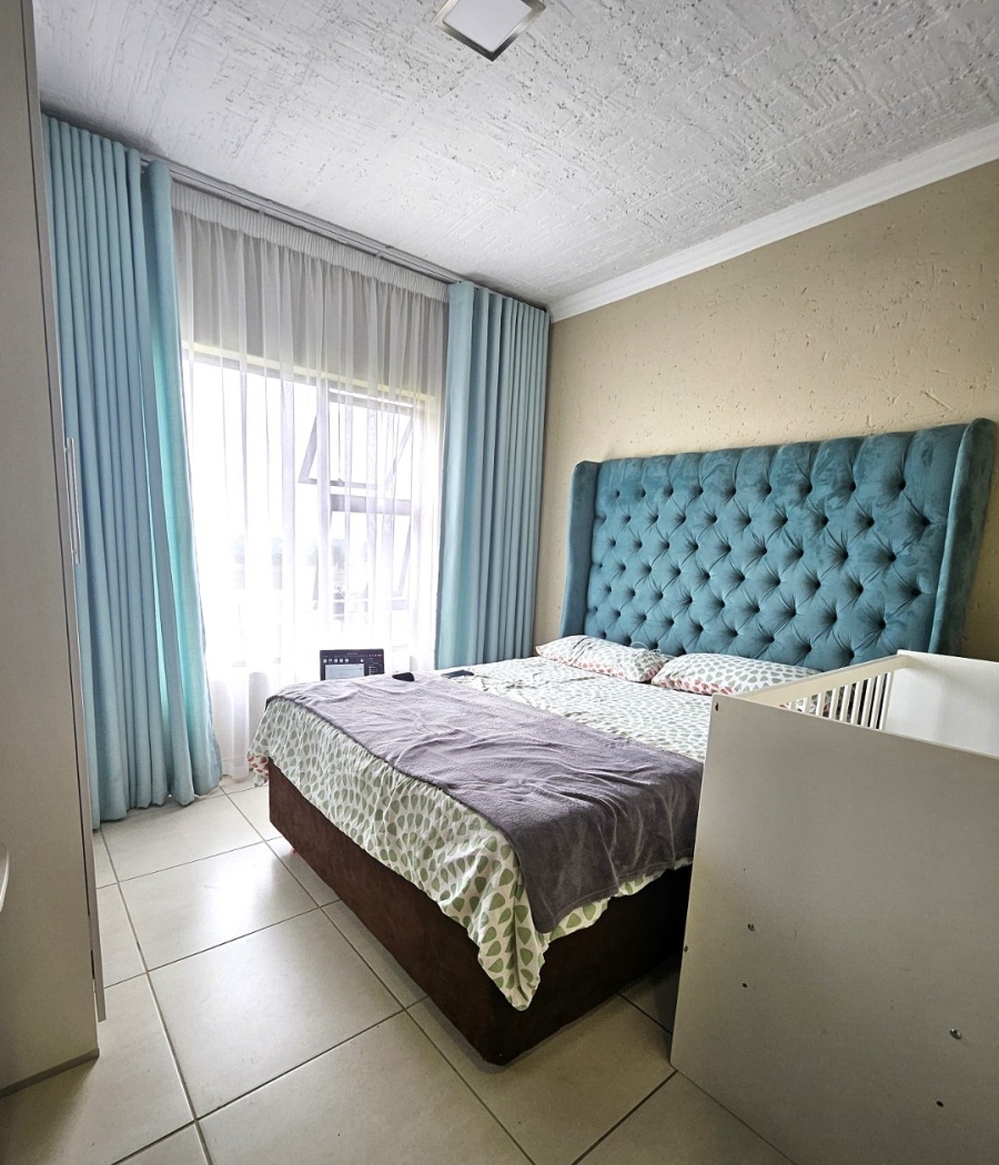 3 Bedroom Property for Sale in Halfway House Gauteng