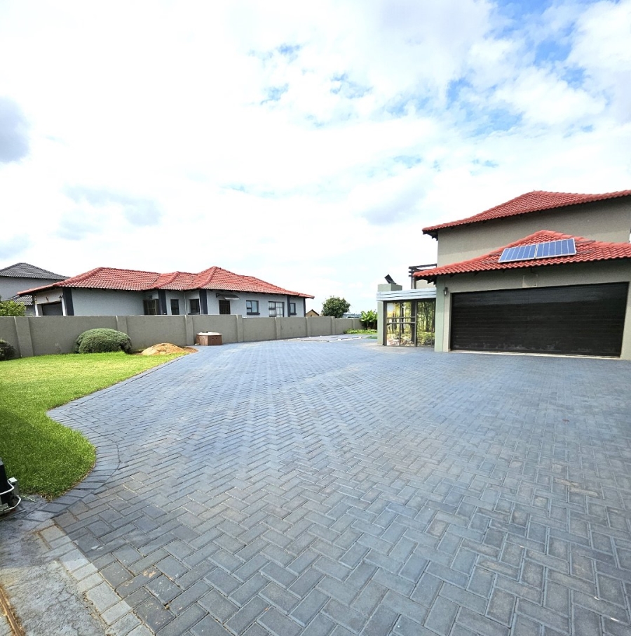 3 Bedroom Property for Sale in Halfway House Gauteng