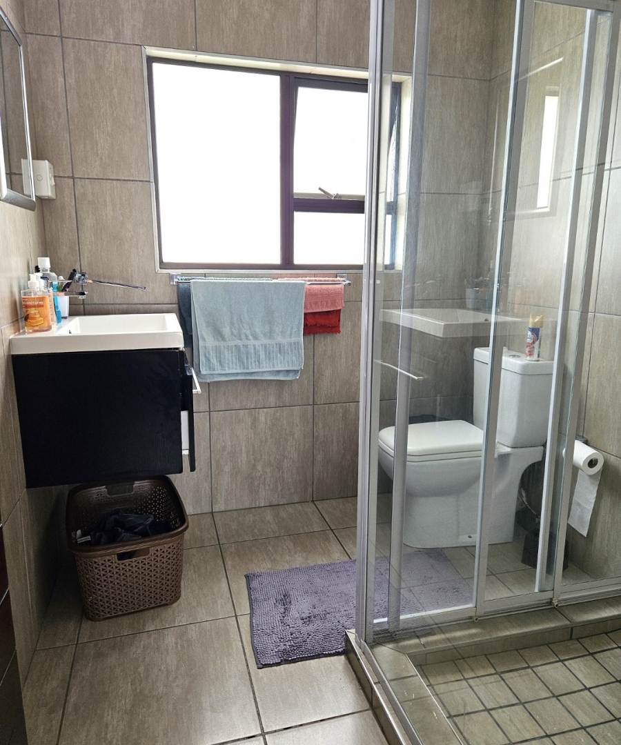 3 Bedroom Property for Sale in Halfway House Gauteng