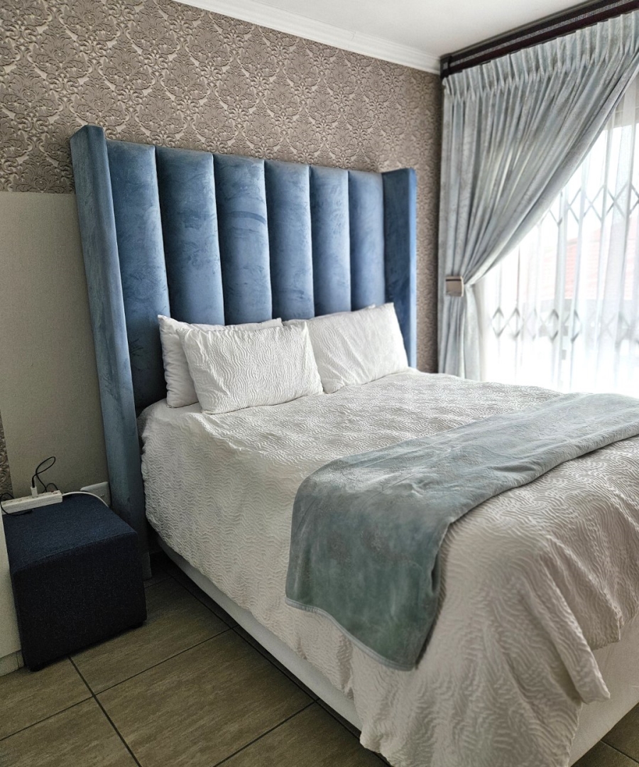 3 Bedroom Property for Sale in Halfway House Gauteng