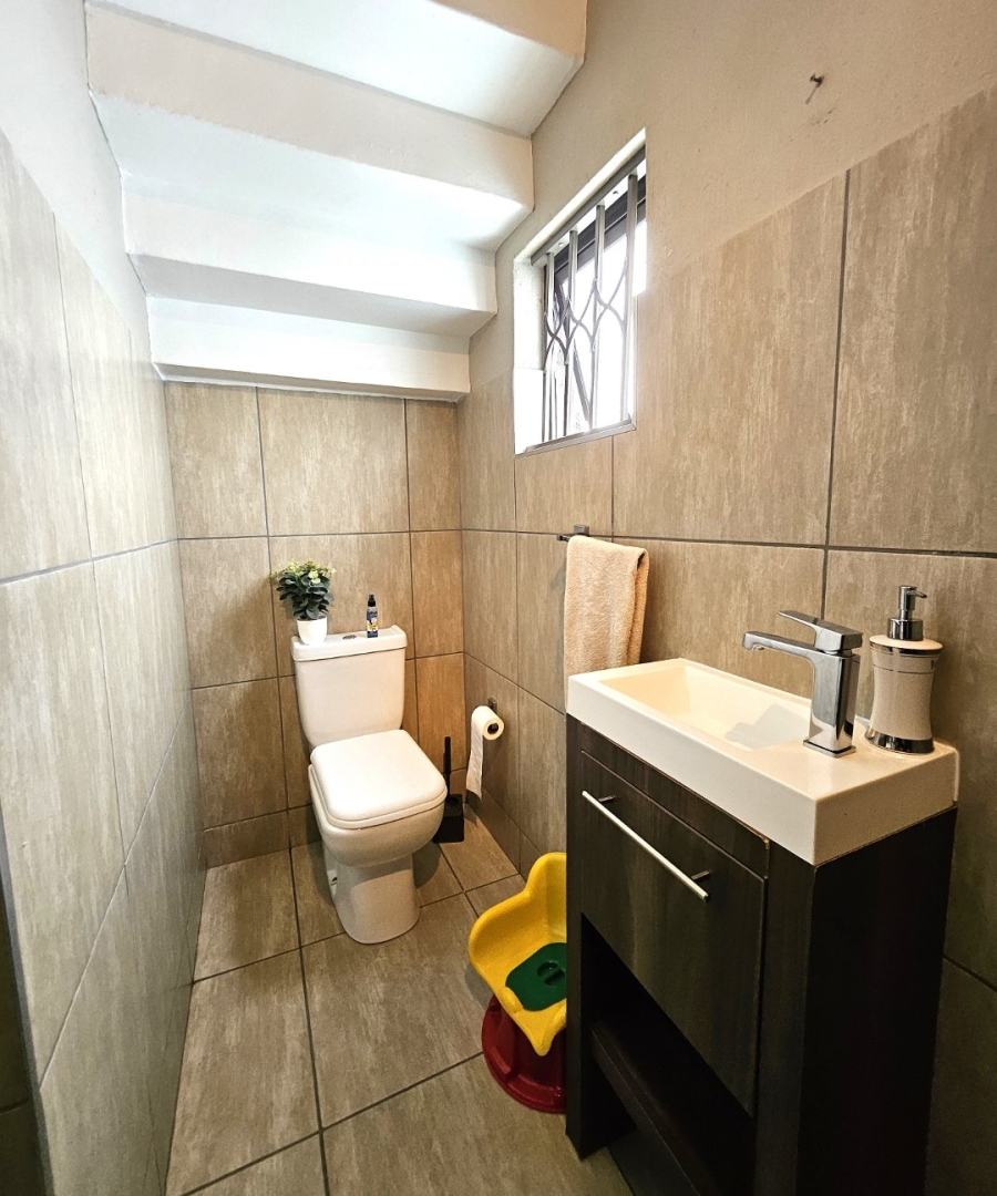 3 Bedroom Property for Sale in Halfway House Gauteng