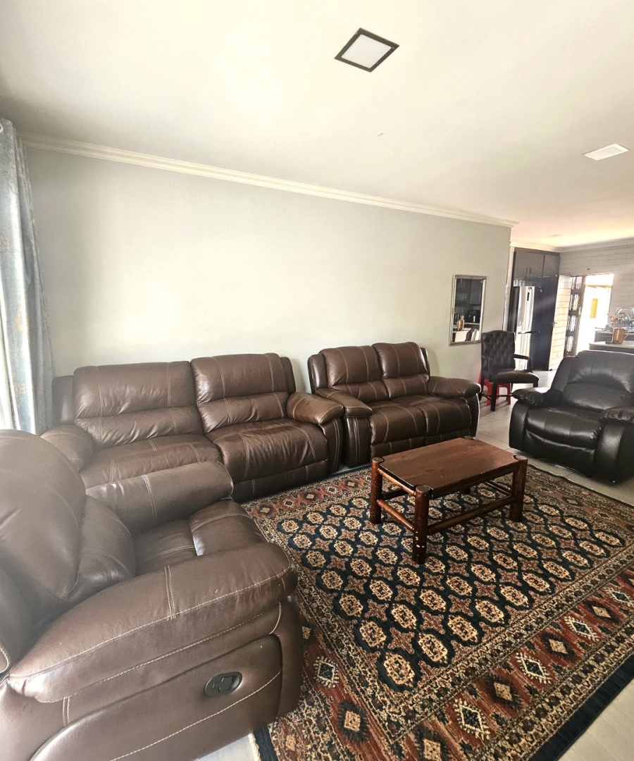 3 Bedroom Property for Sale in Halfway House Gauteng