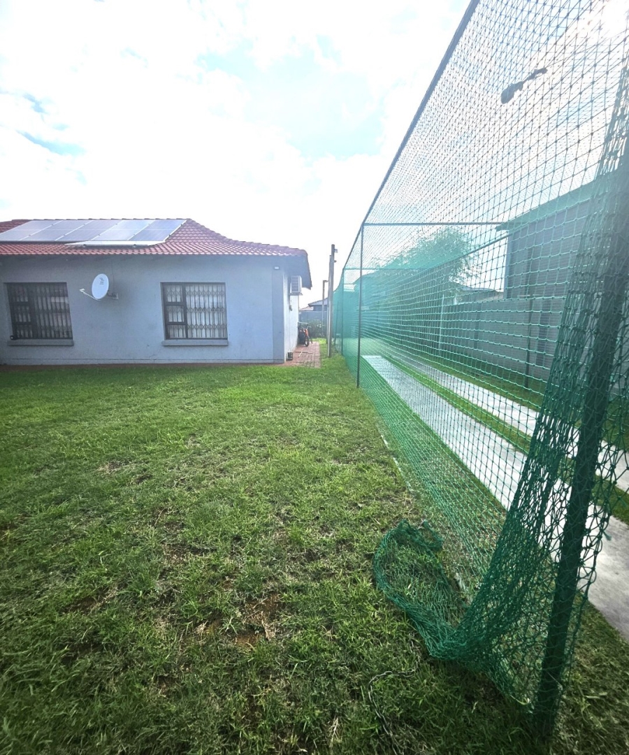 3 Bedroom Property for Sale in Halfway House Gauteng