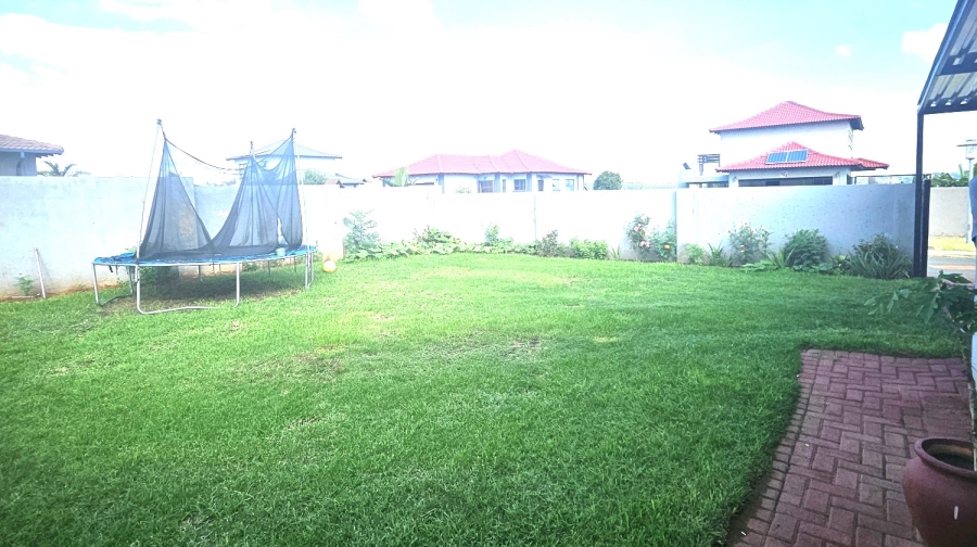 3 Bedroom Property for Sale in Halfway House Gauteng