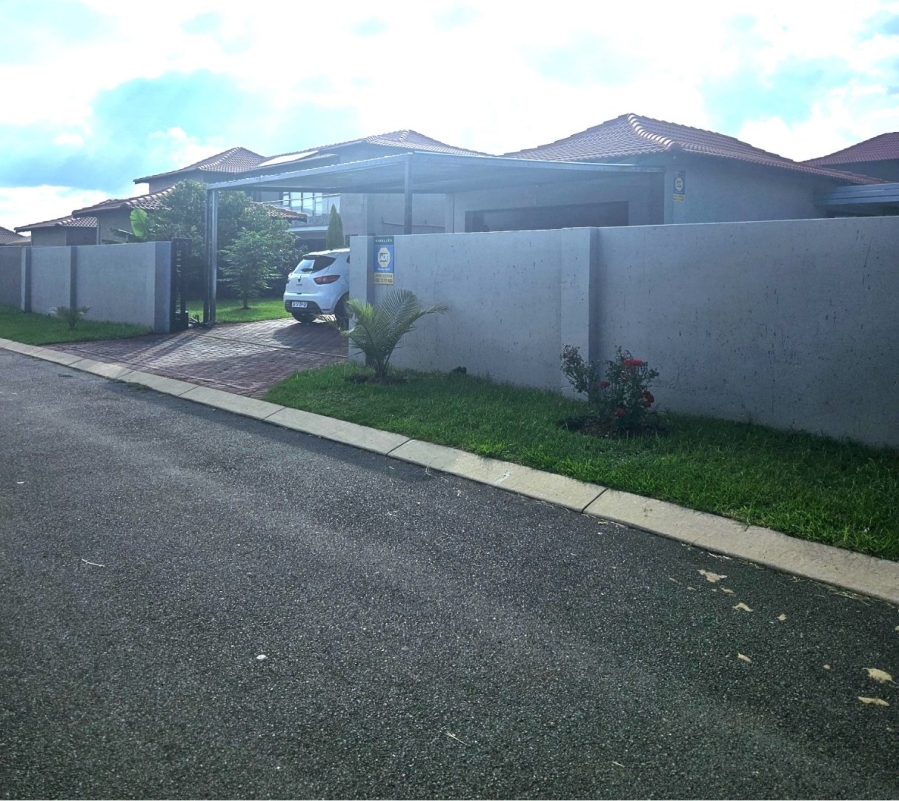 3 Bedroom Property for Sale in Halfway House Gauteng