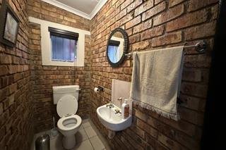  Bedroom Property for Sale in Eastleigh Gauteng