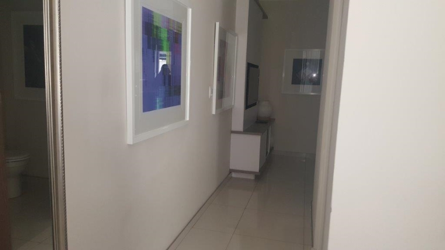 1 Bedroom Property for Sale in Morningside Gauteng