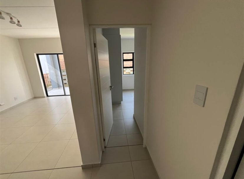 To Let 2 Bedroom Property for Rent in Fourways Gauteng