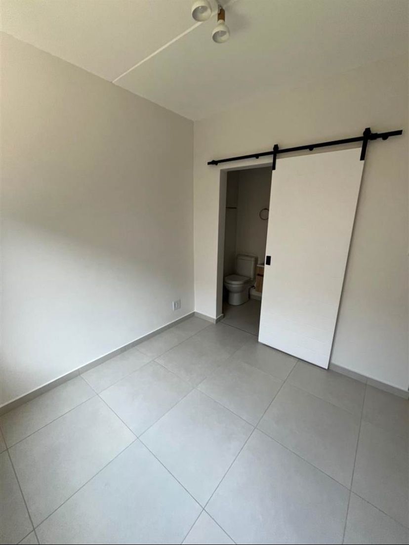 To Let 2 Bedroom Property for Rent in Fourways Gauteng