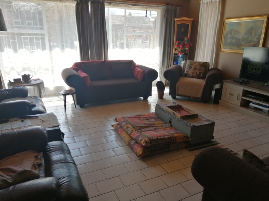 4 Bedroom Property for Sale in Wierda Park Gauteng
