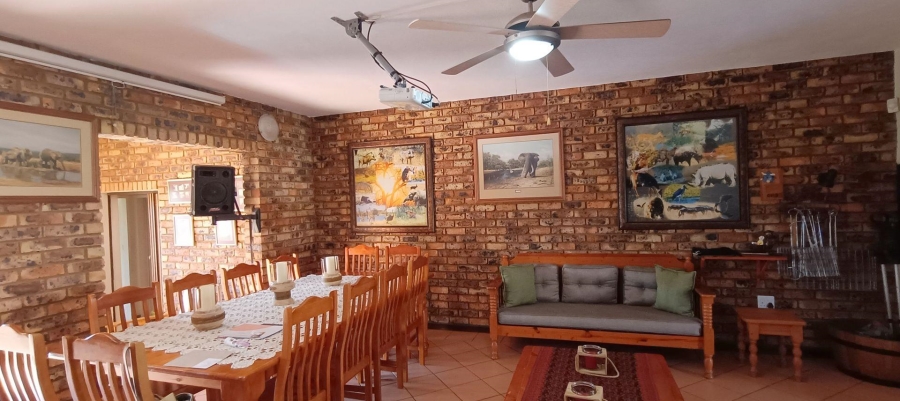 5 Bedroom Property for Sale in Theresa Park Gauteng