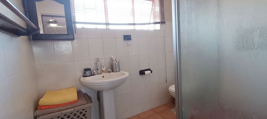 5 Bedroom Property for Sale in Theresa Park Gauteng