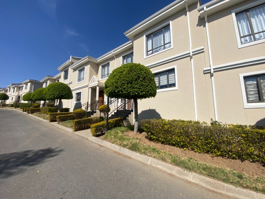 3 Bedroom Property for Sale in Carlswald Gauteng