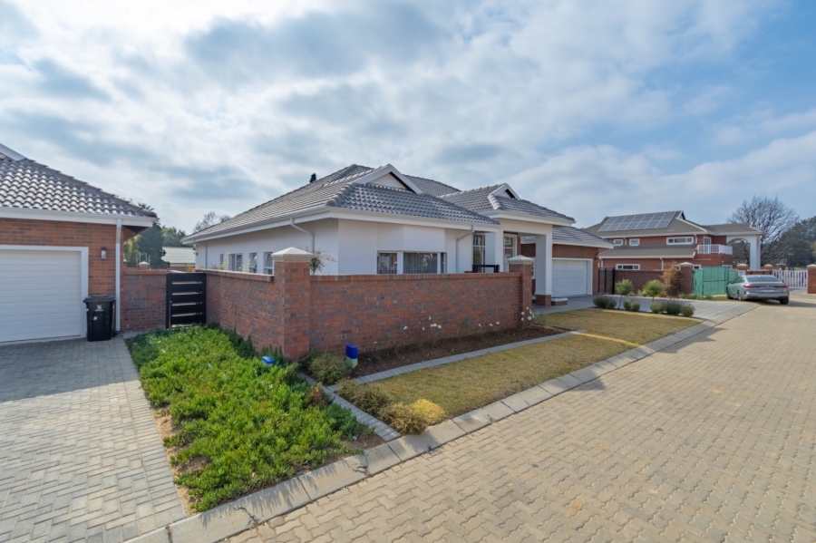 4 Bedroom Property for Sale in Rynfield Gauteng