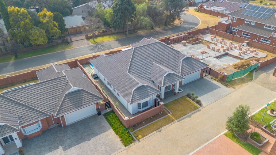 4 Bedroom Property for Sale in Rynfield Gauteng