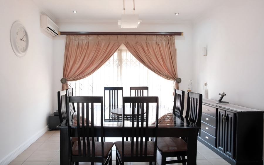 7 Bedroom Property for Sale in Glenvista Gauteng