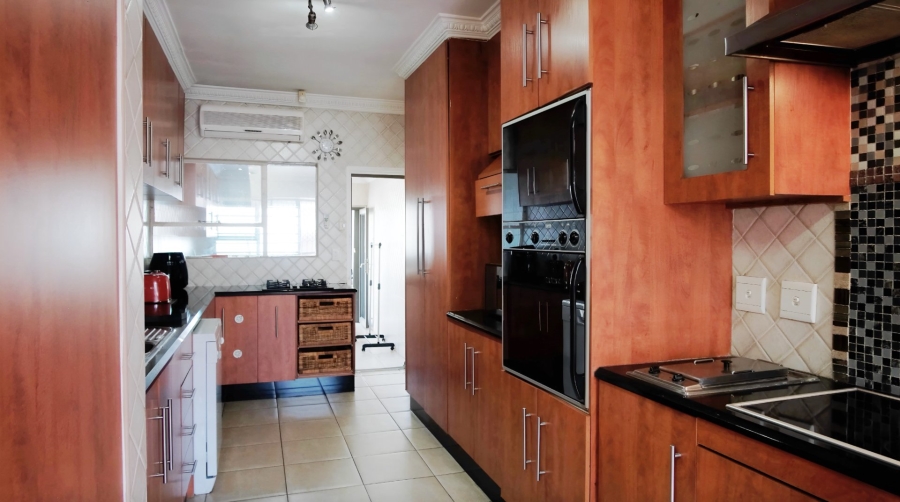 7 Bedroom Property for Sale in Glenvista Gauteng