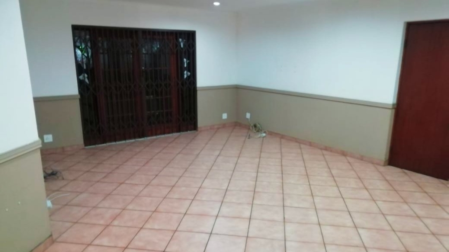 3 Bedroom Property for Sale in Wierdaglen Estate Gauteng