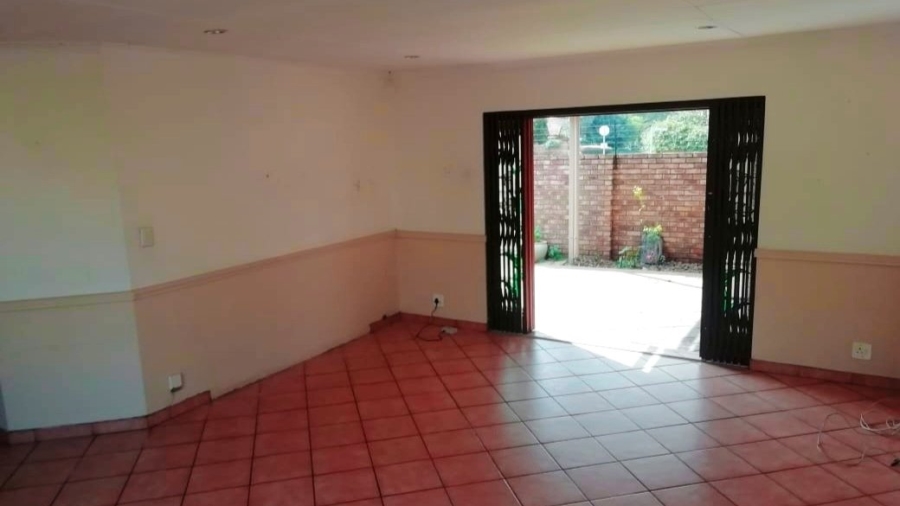 3 Bedroom Property for Sale in Wierdaglen Estate Gauteng