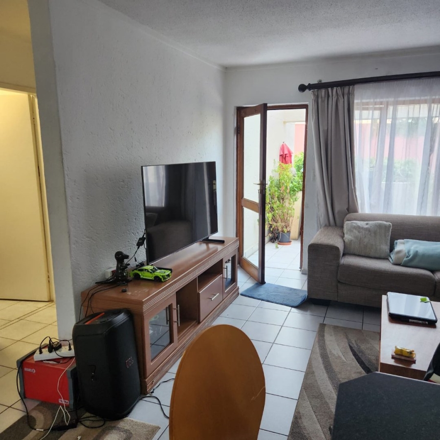 2 Bedroom Property for Sale in Marais Steyn Park Gauteng