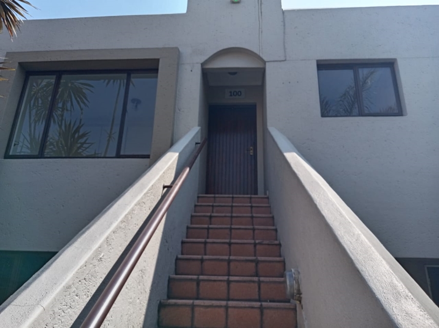 2 Bedroom Property for Sale in Marais Steyn Park Gauteng