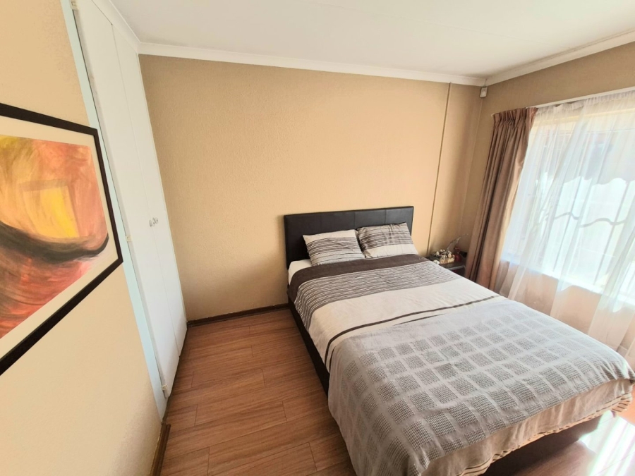 3 Bedroom Property for Sale in Vorna Valley Gauteng