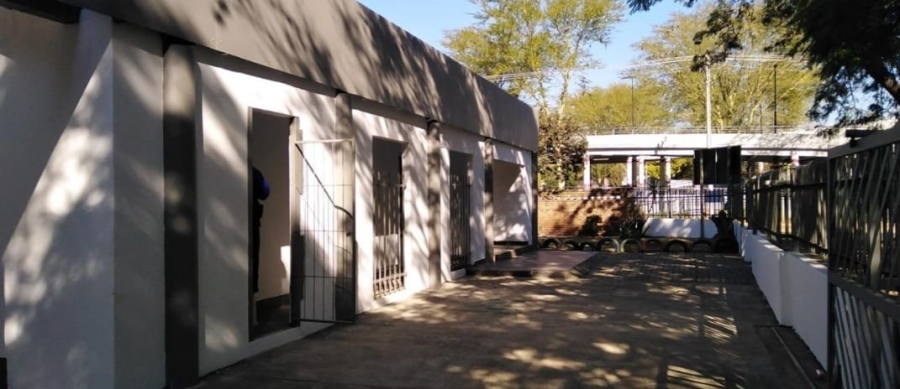  Bedroom Property for Sale in Rietfontein Gauteng
