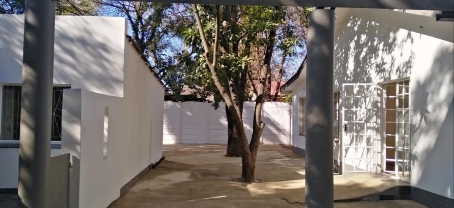  Bedroom Property for Sale in Rietfontein Gauteng