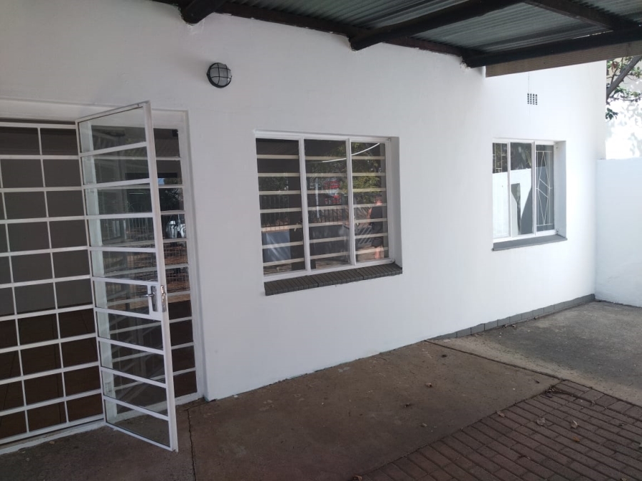  Bedroom Property for Sale in Rietfontein Gauteng