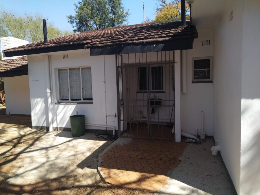  Bedroom Property for Sale in Rietfontein Gauteng